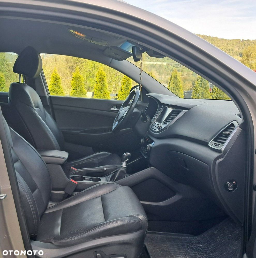 Hyundai Tucson - 12