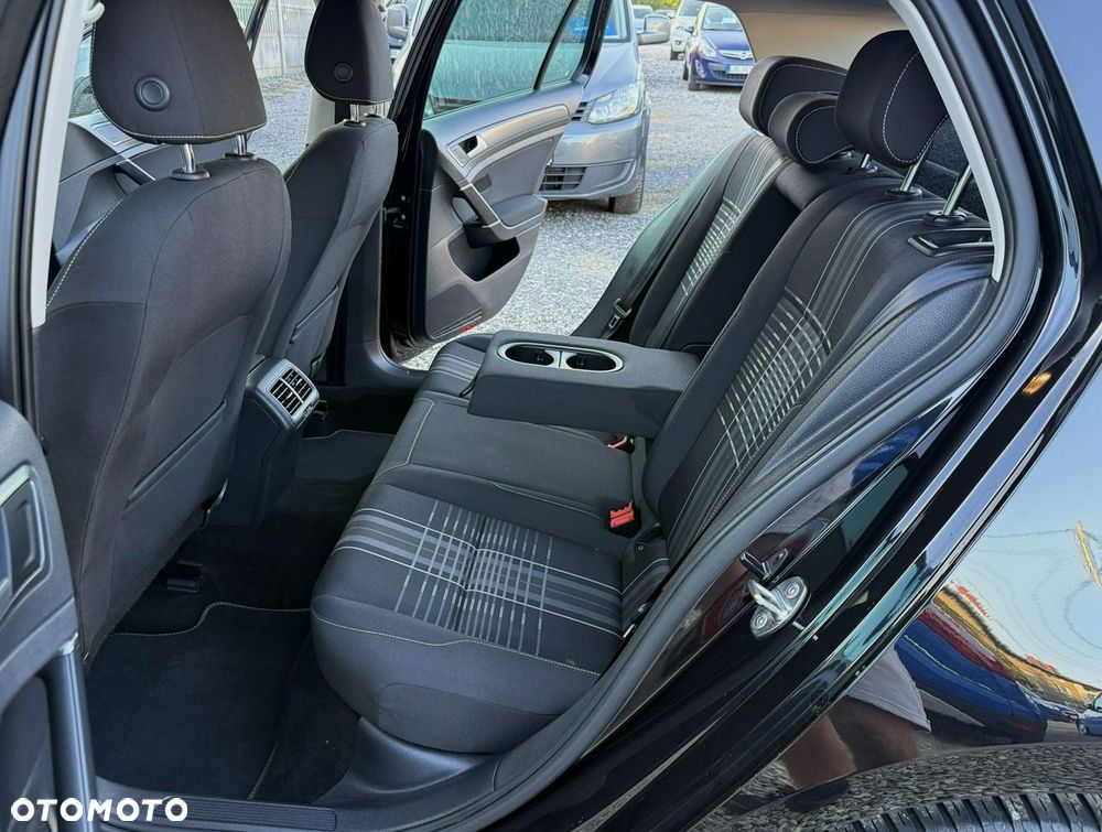 Volkswagen Golf 1.6 TDI BlueMotion Technology Lounge - 20