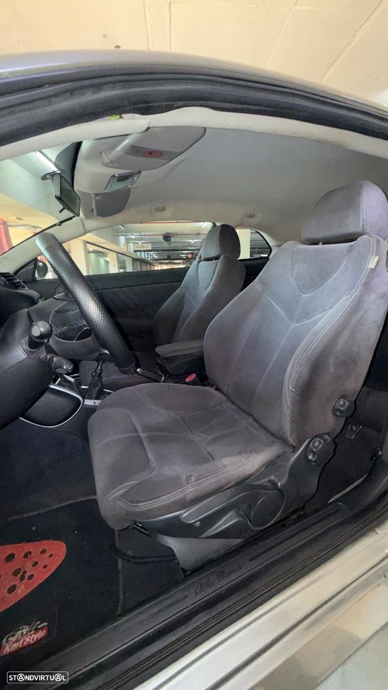 Alfa Romeo GT 1.9 JTD M-JET Progression - 10