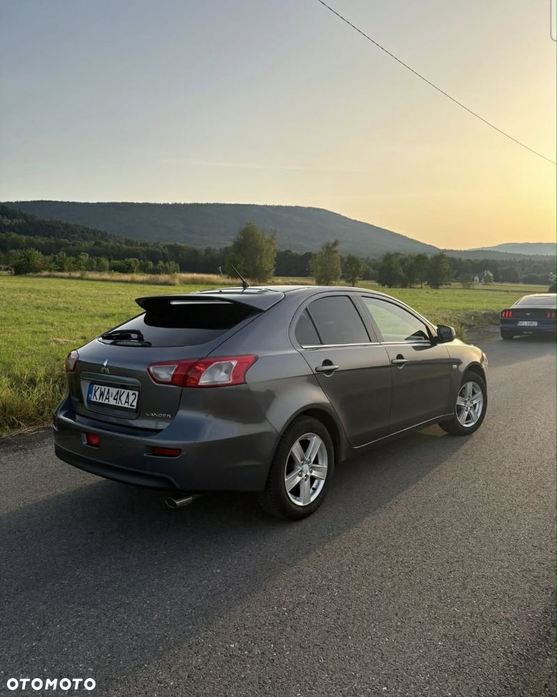 Mitsubishi Lancer - 5