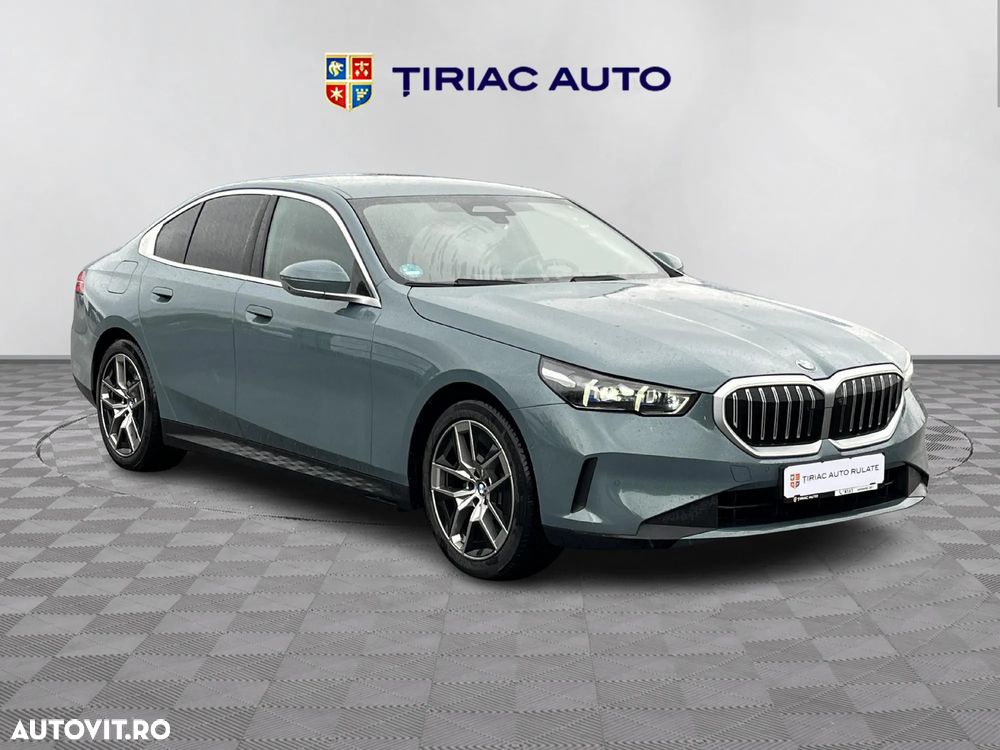 BMW Seria 5 520i AT MHEV - 8