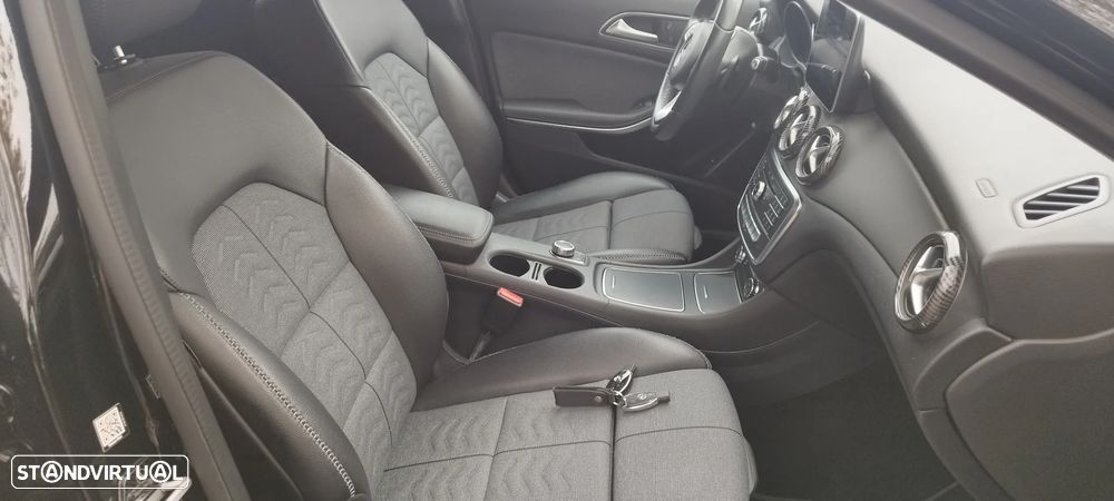 Mercedes-Benz GLA 180 d 7G-DCT Activity Edition - 30