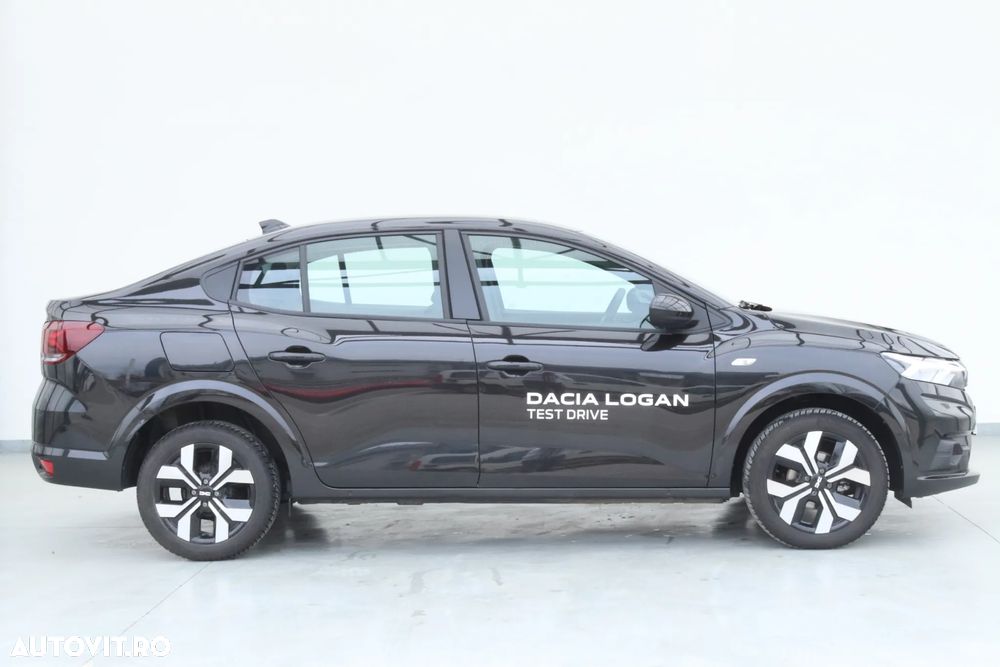 Dacia Logan TCe 90 MT6 Journey - 4