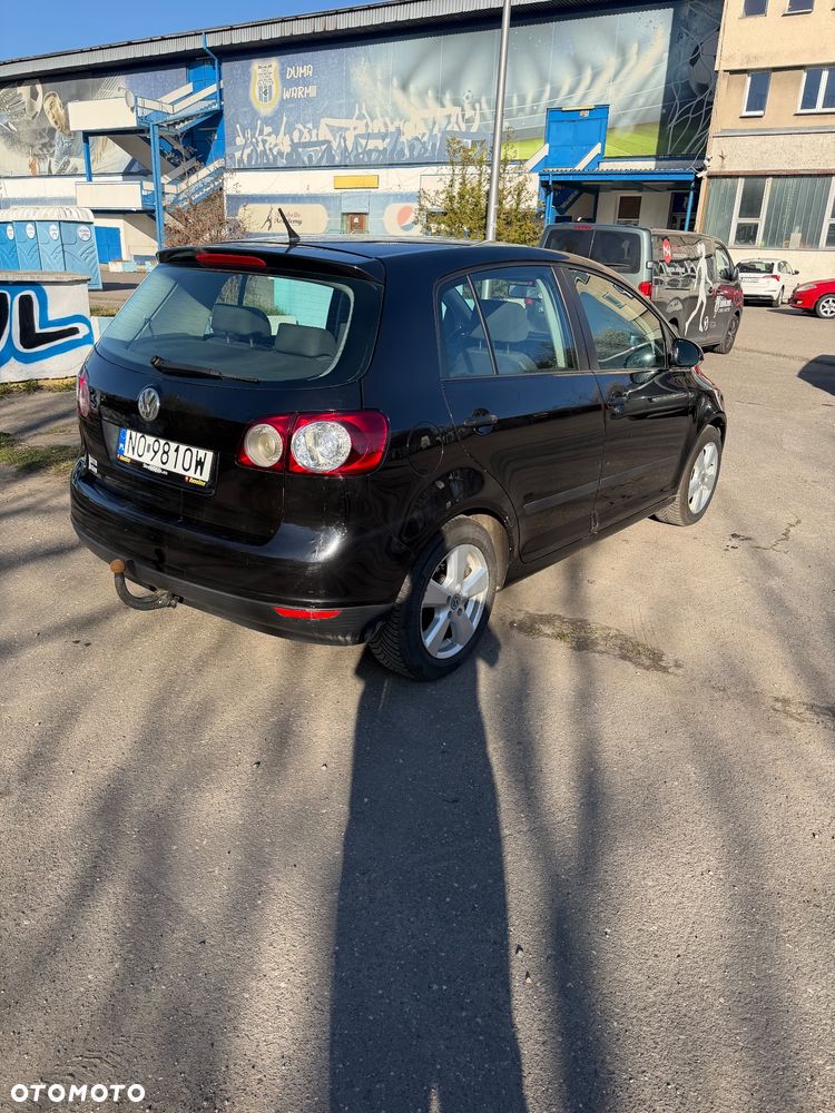 Volkswagen Golf 1.6 FSI Trendline - 6