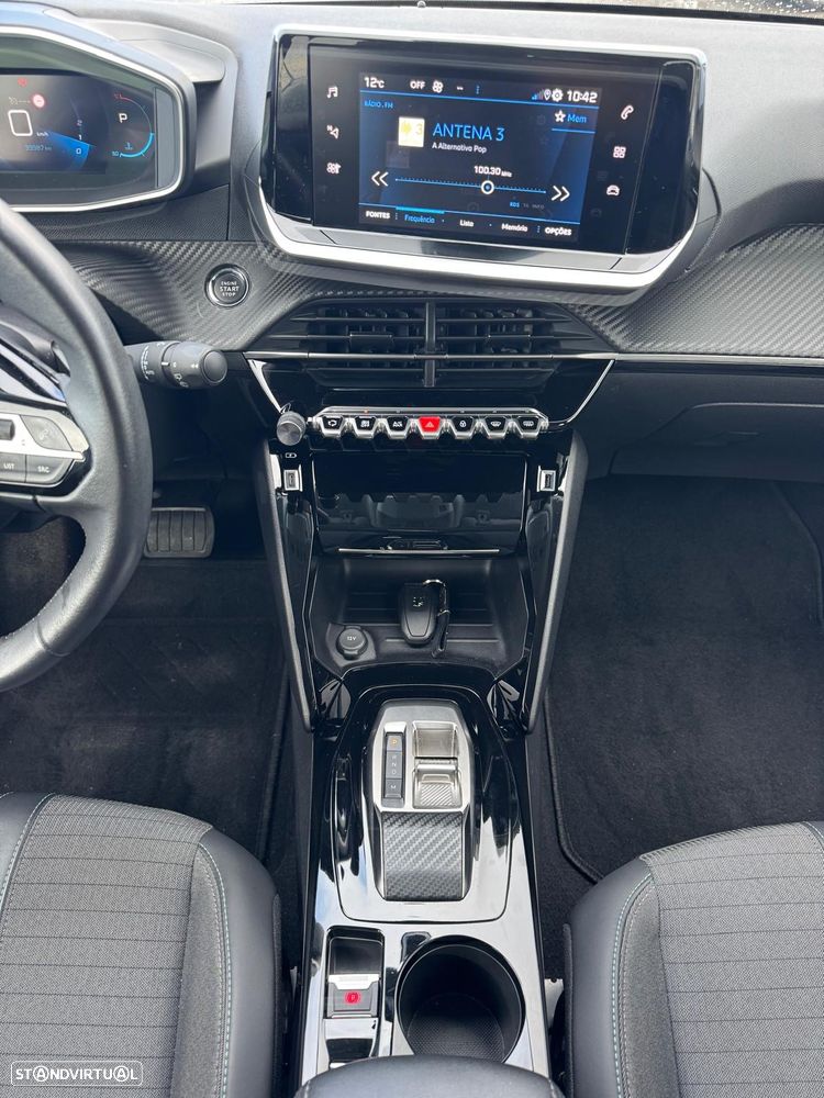 Peugeot 208 1.2 PureTech Allure EAT8 - 10