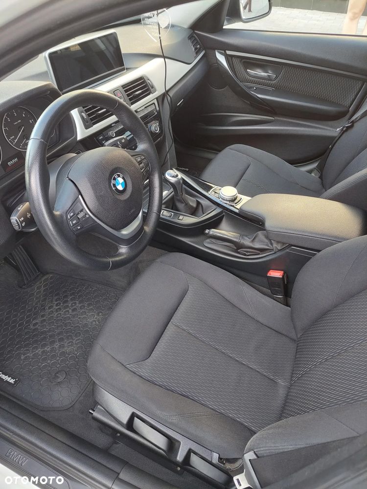 BMW Seria 3 320d - 20