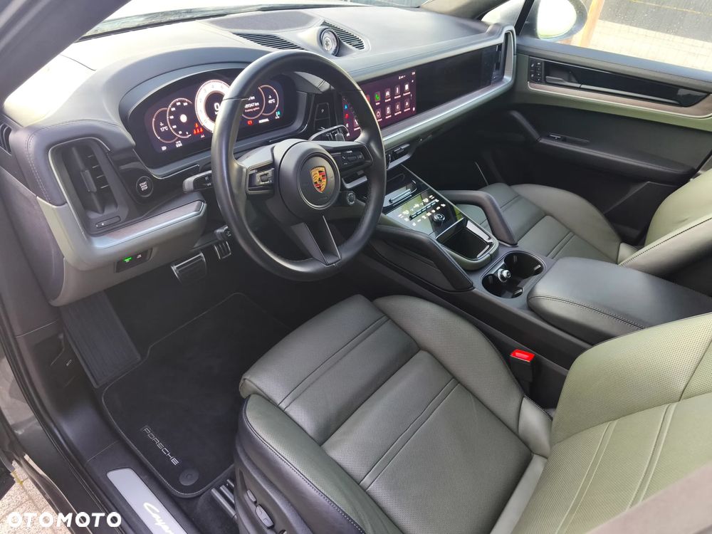 Porsche Cayenne - 16
