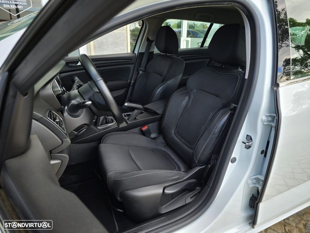 Renault Mégane Sport Tourer 1.5 Blue dCi Zen - 8