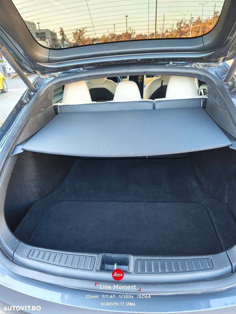 Tesla Model S - 33