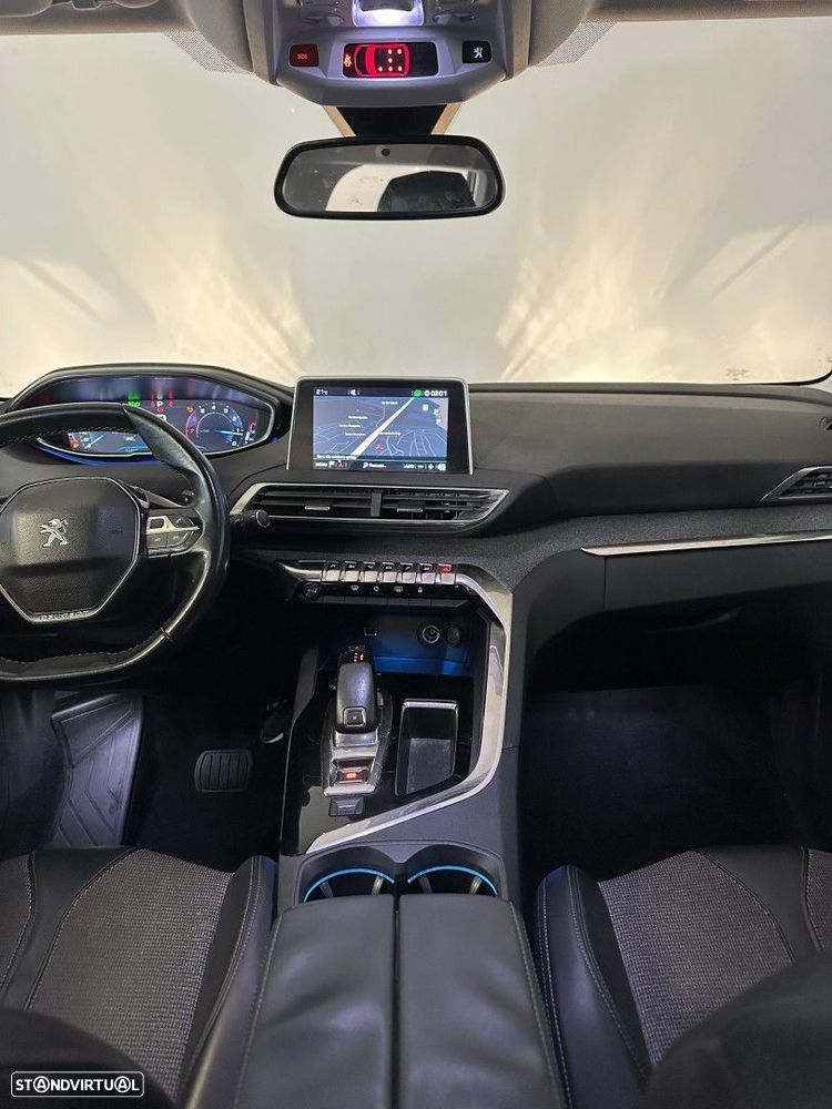Peugeot 5008 1.2 PureTech Allure EAT6 - 7
