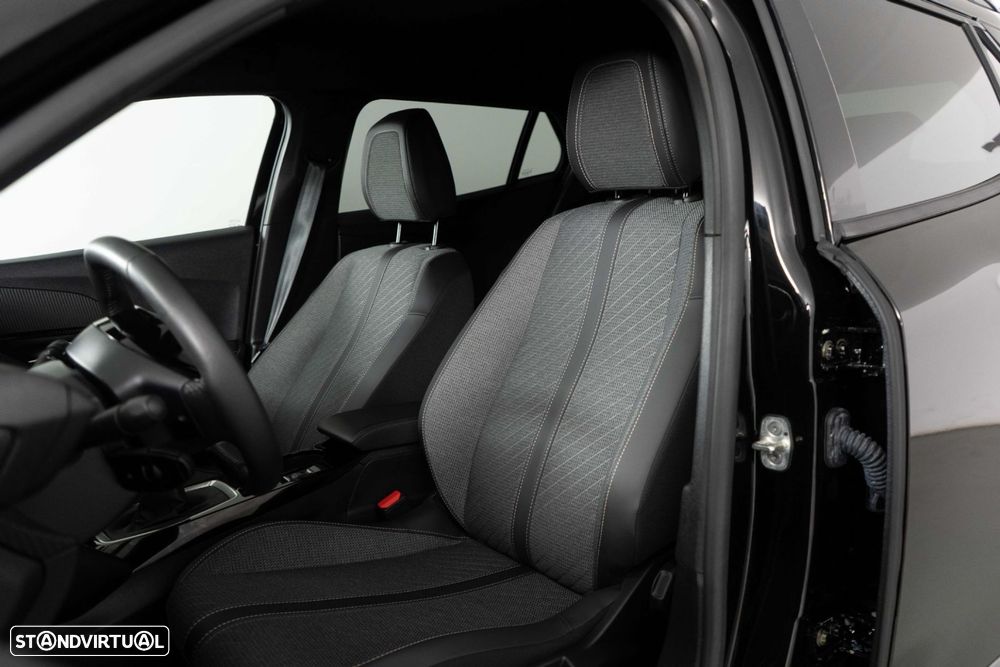 Peugeot 2008 1.2 PureTech Allure - 9