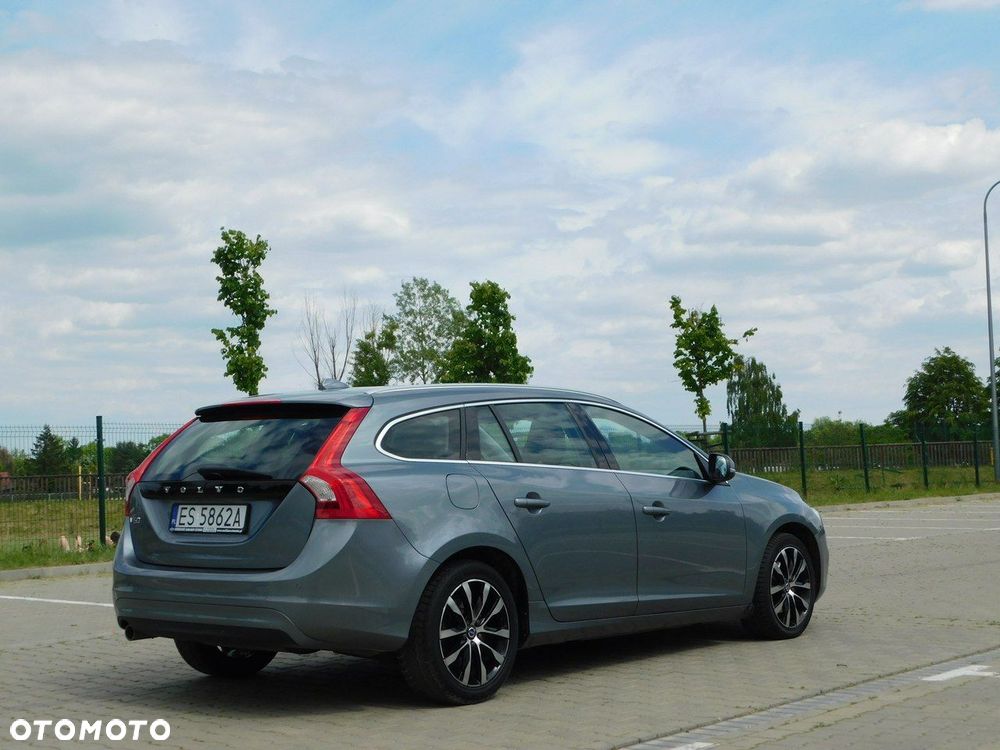 Volvo V60 D3 Drive-E Dynamic Edition (Momentum) - 3