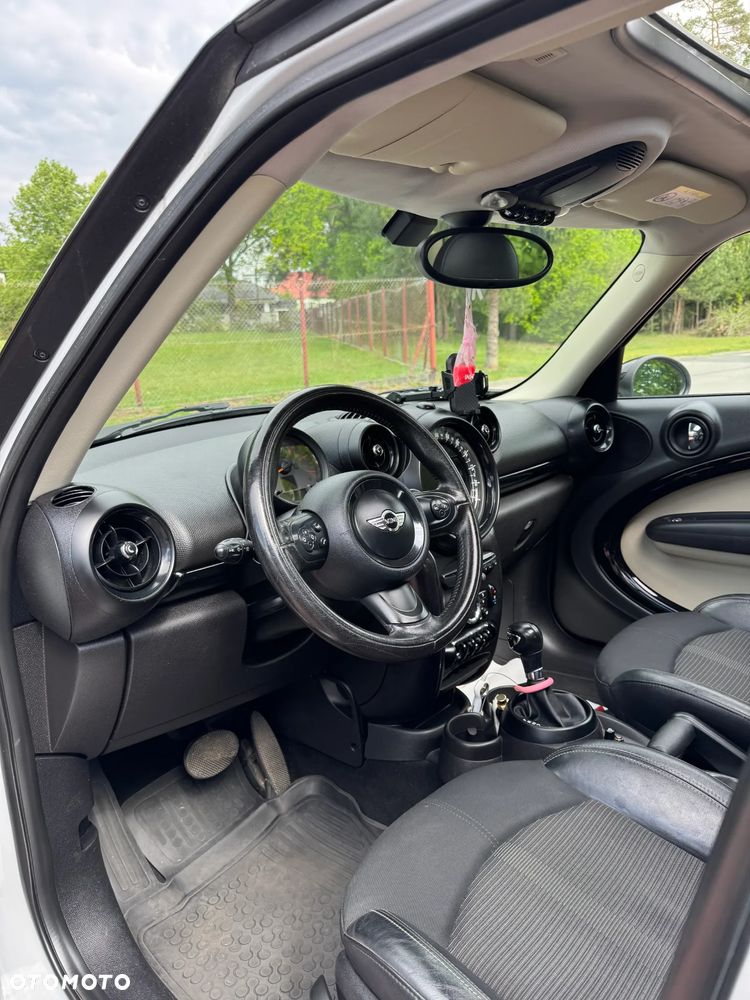 MINI Countryman Cooper D ALL4 - 16