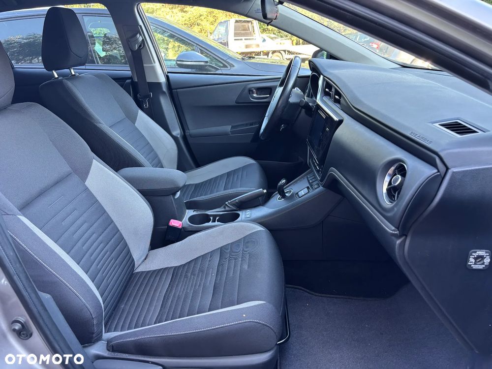 Toyota Auris - 19