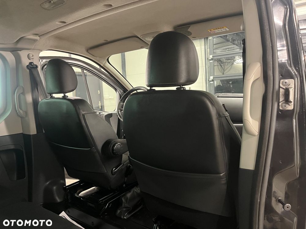 Opel Vivaro - 29