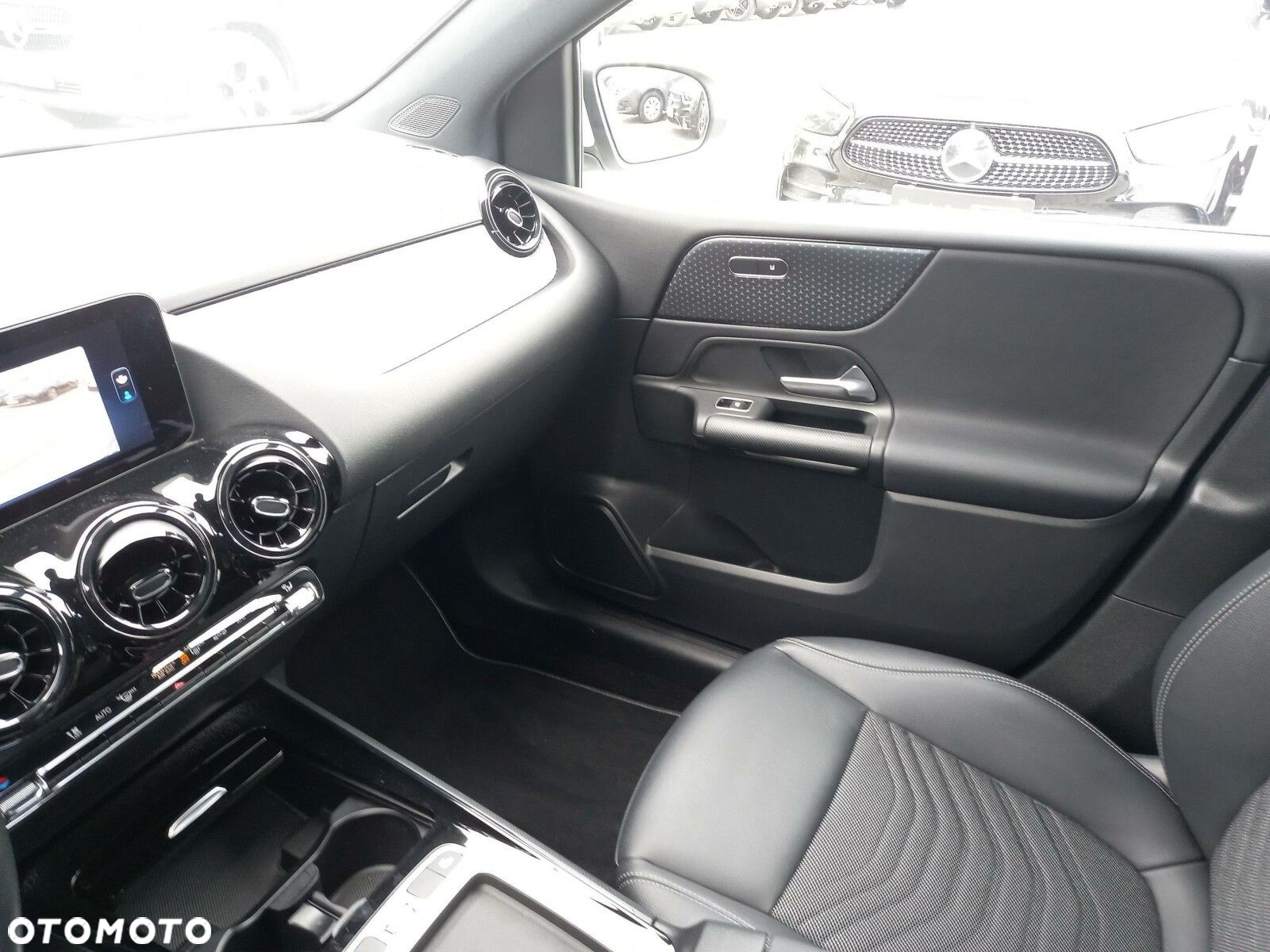 Mercedes-Benz Klasa B 200 7G-DCT - 19