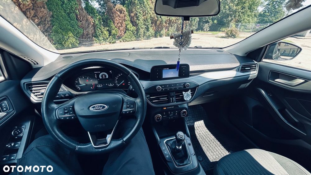 Ford Focus 1.0 EcoBoost Trend Edition - 6