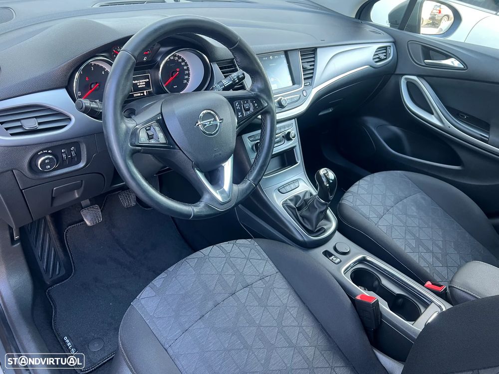 Opel Astra 1.6 CDTI Ecotec 120 Anos S/S - 11