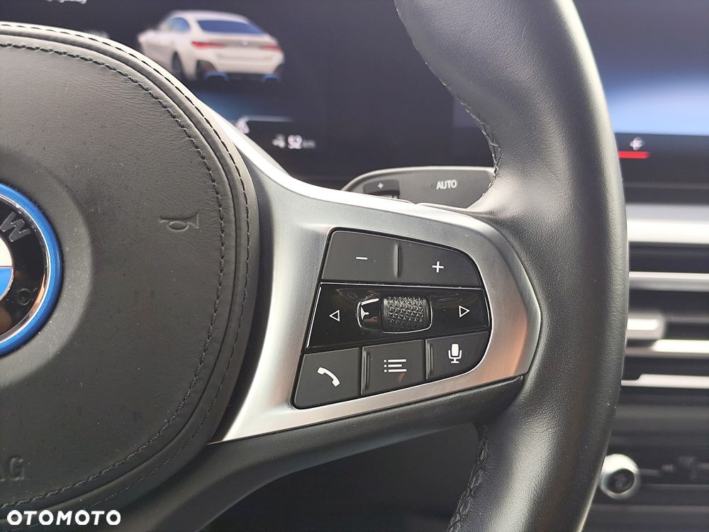 BMW i4 80.7kWh eDrive 35 M Sport - 16