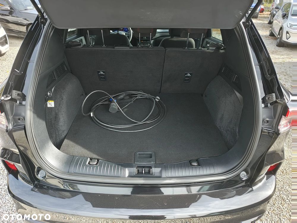 Ford Kuga - 11