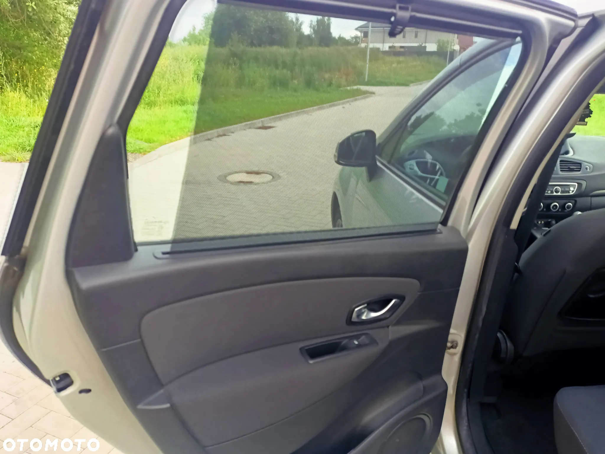 Renault Scenic 1.6 16V 110 Expression - 9