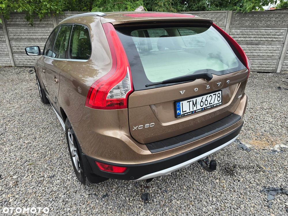Volvo XC 60 2.4D Kinetic - 17