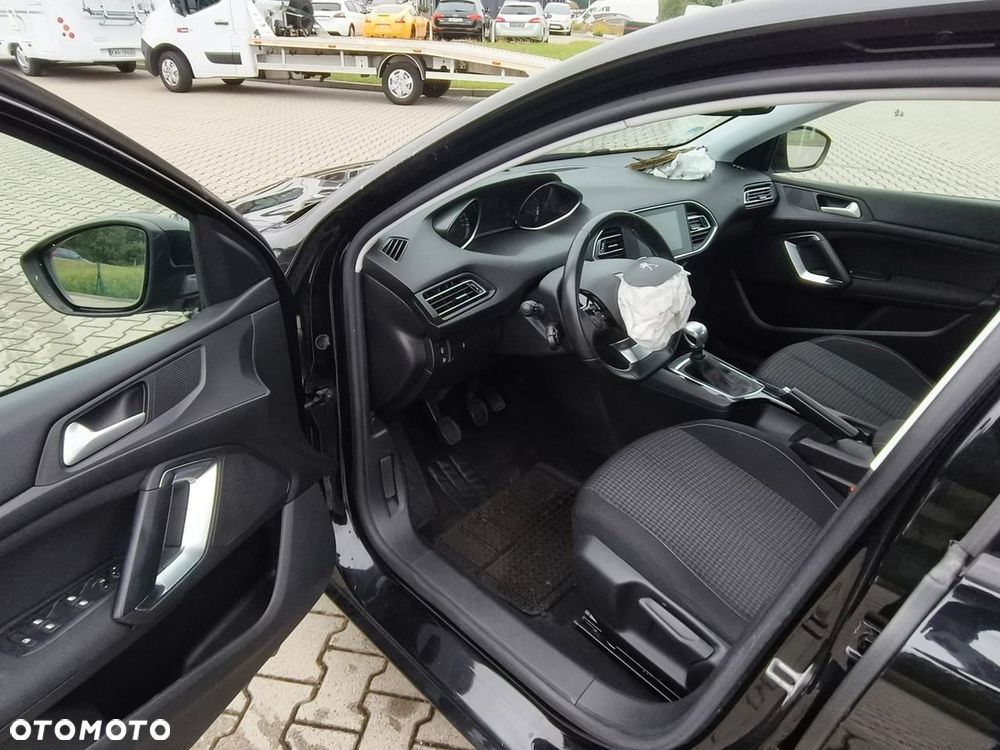 Peugeot 308 - 10