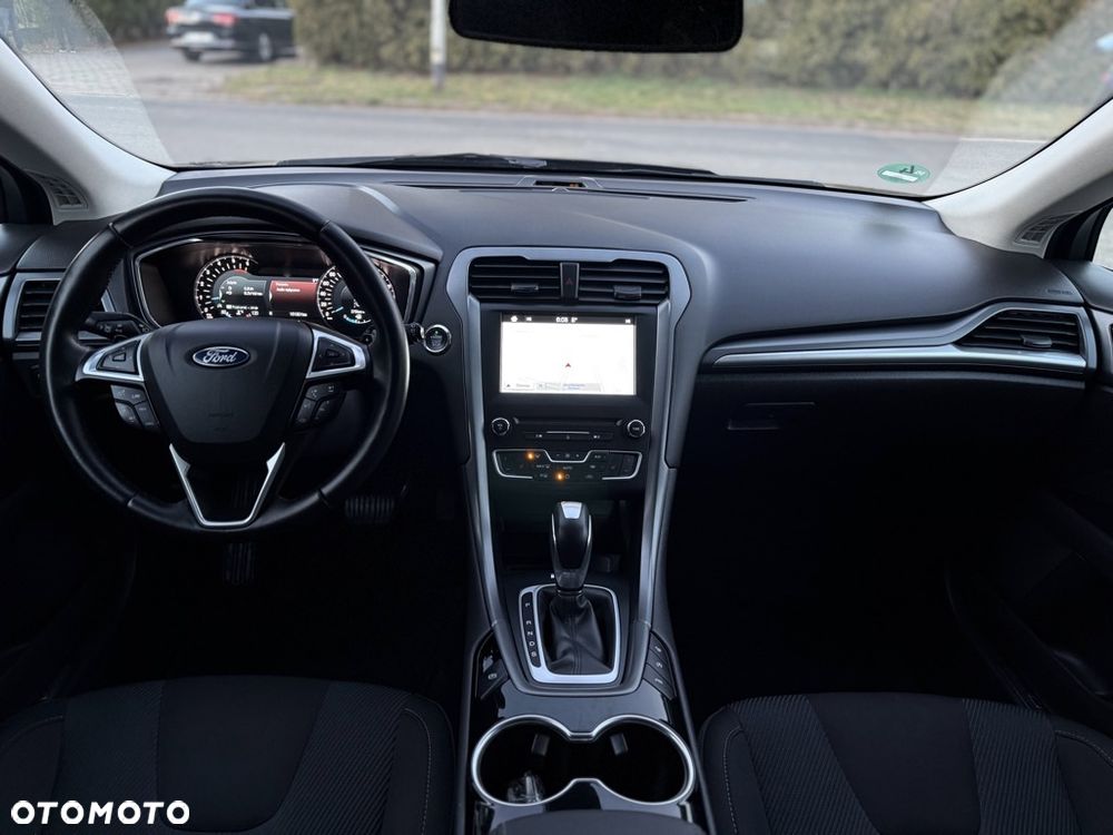 Ford Mondeo 2.0 TDCi Titanium PowerShift - 28