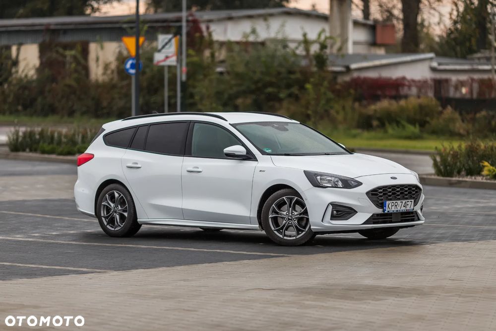 Ford Focus 1.0 EcoBoost Hybrid ST-LINE - 12