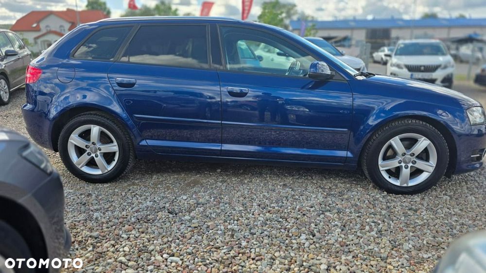 Audi A3 Sportback - 6
