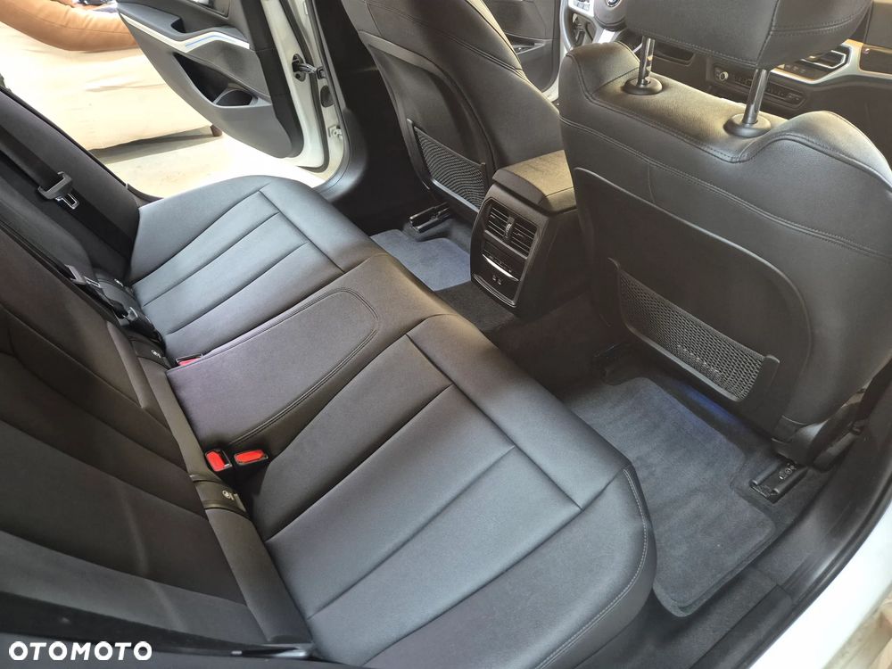 BMW Seria 3 - 9