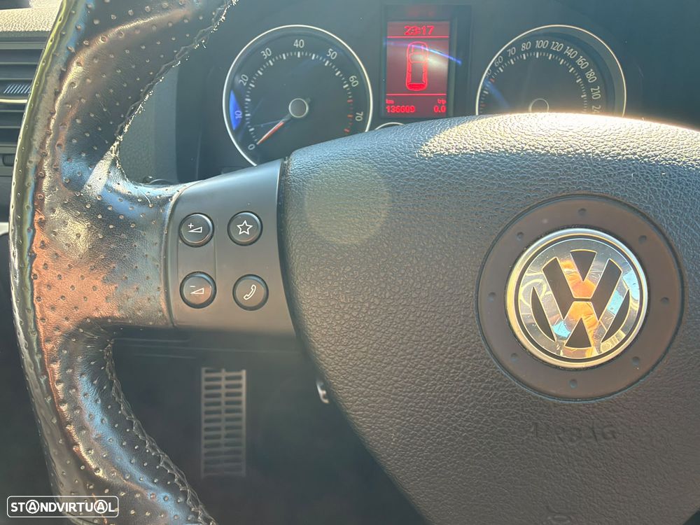 VW Golf - 25