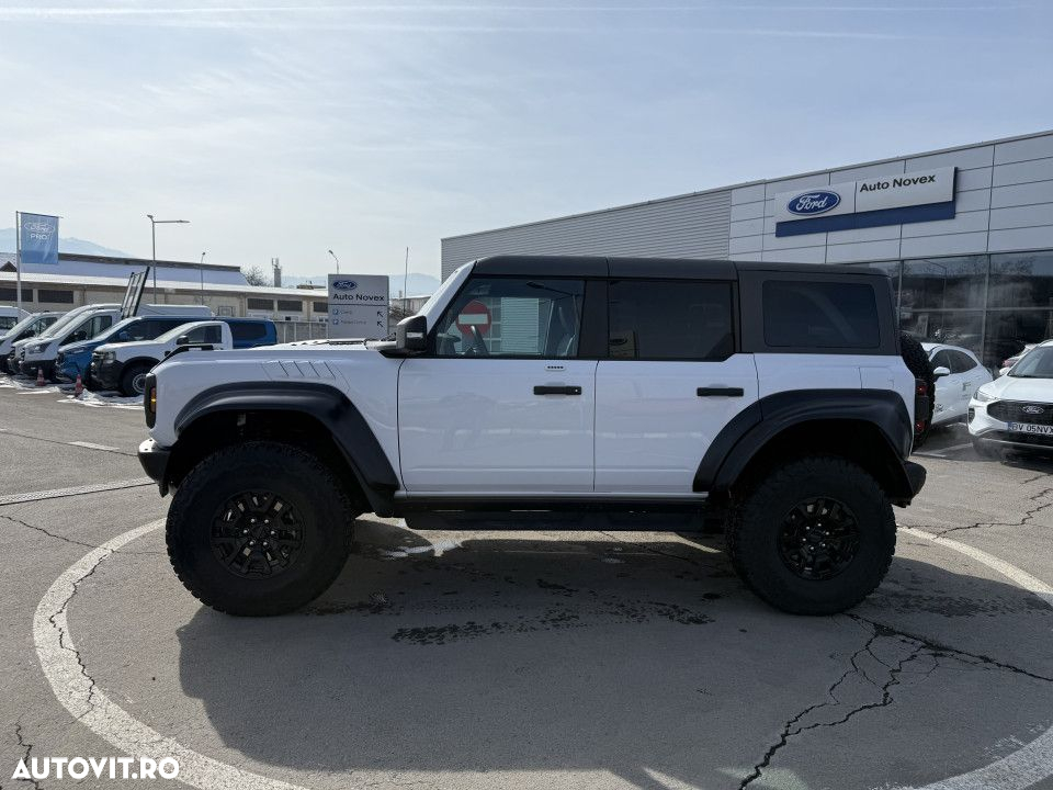 Ford Bronco - 2