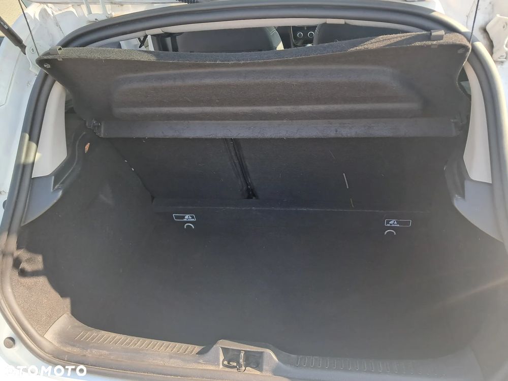 Renault Clio - 10