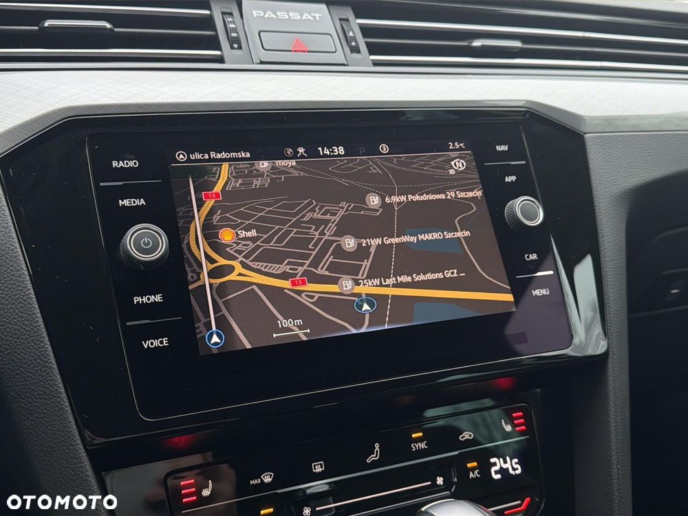 Volkswagen Passat - 27