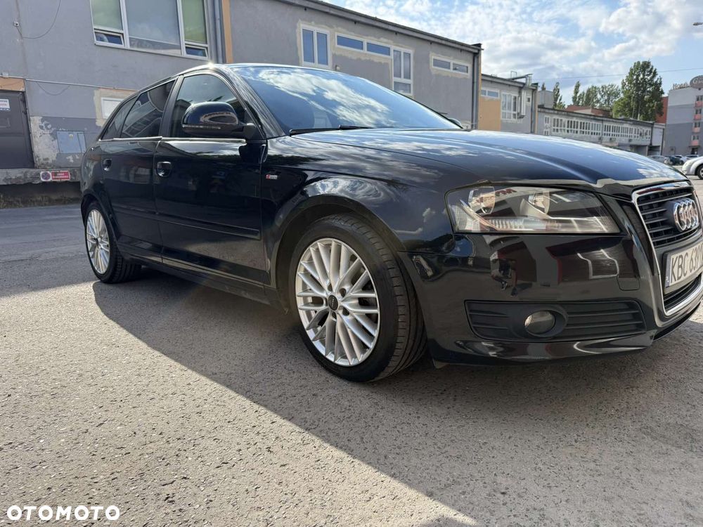 Audi A3 Sportback - 1