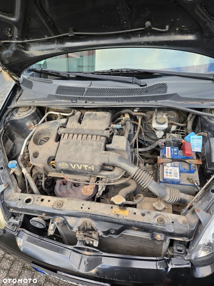 Toyota Yaris 1.3 VVT-i Sol - 8