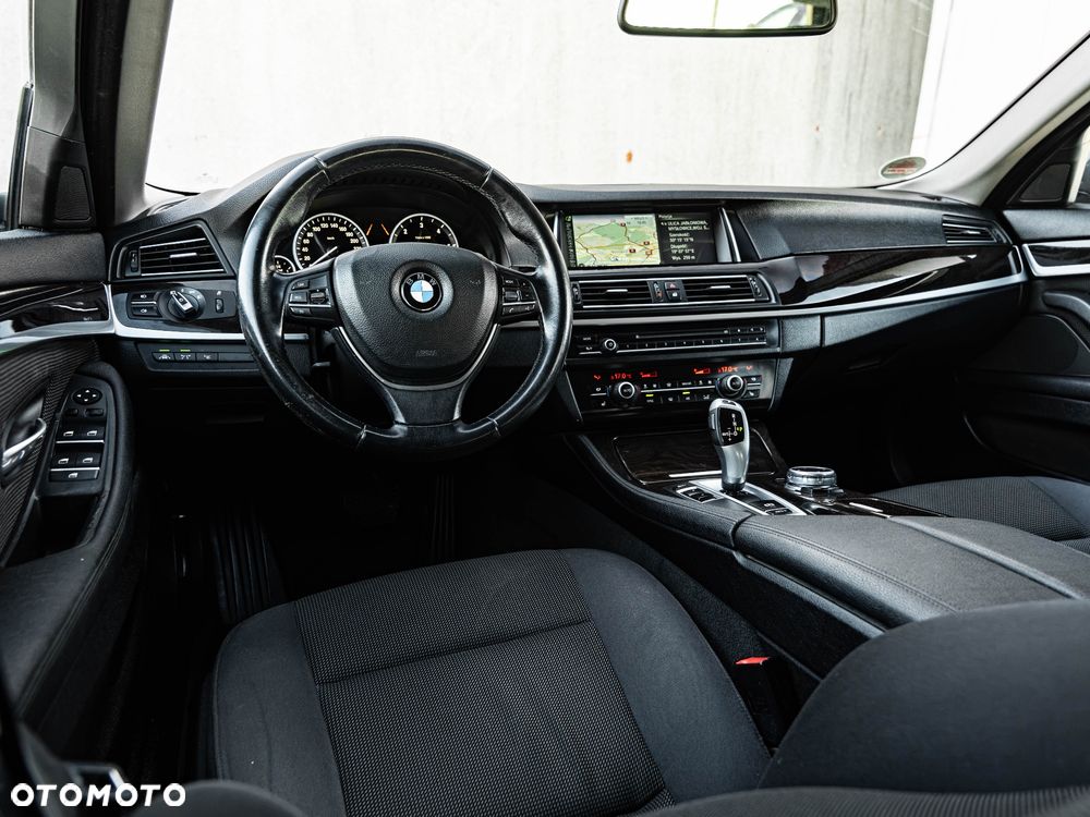 BMW Seria 5 - 21