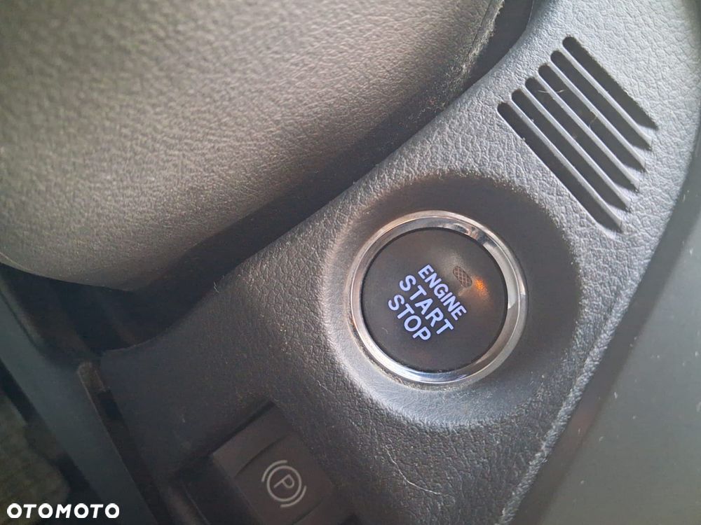 Toyota Avensis 2.0 D-4D Prestige - 21