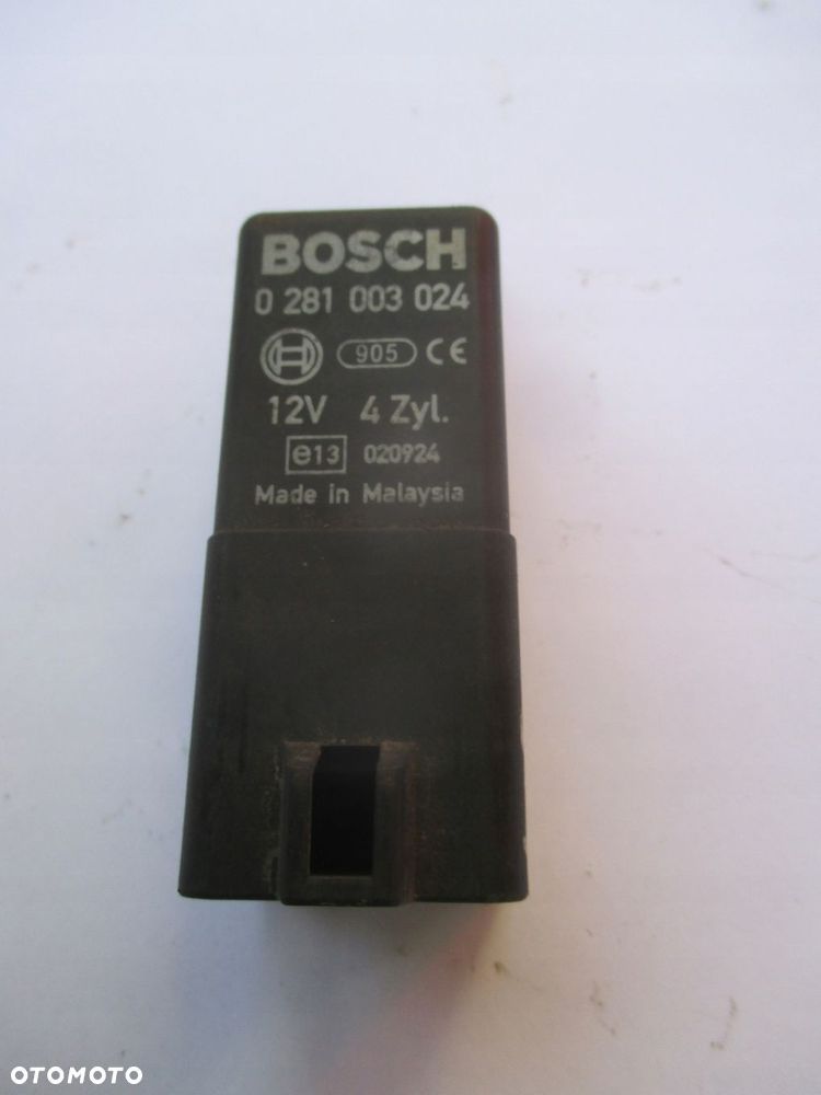 PRZEKAŹNIK ŚWIEC ŻAROWYCH 0281003024 IVECO DAILY - 1