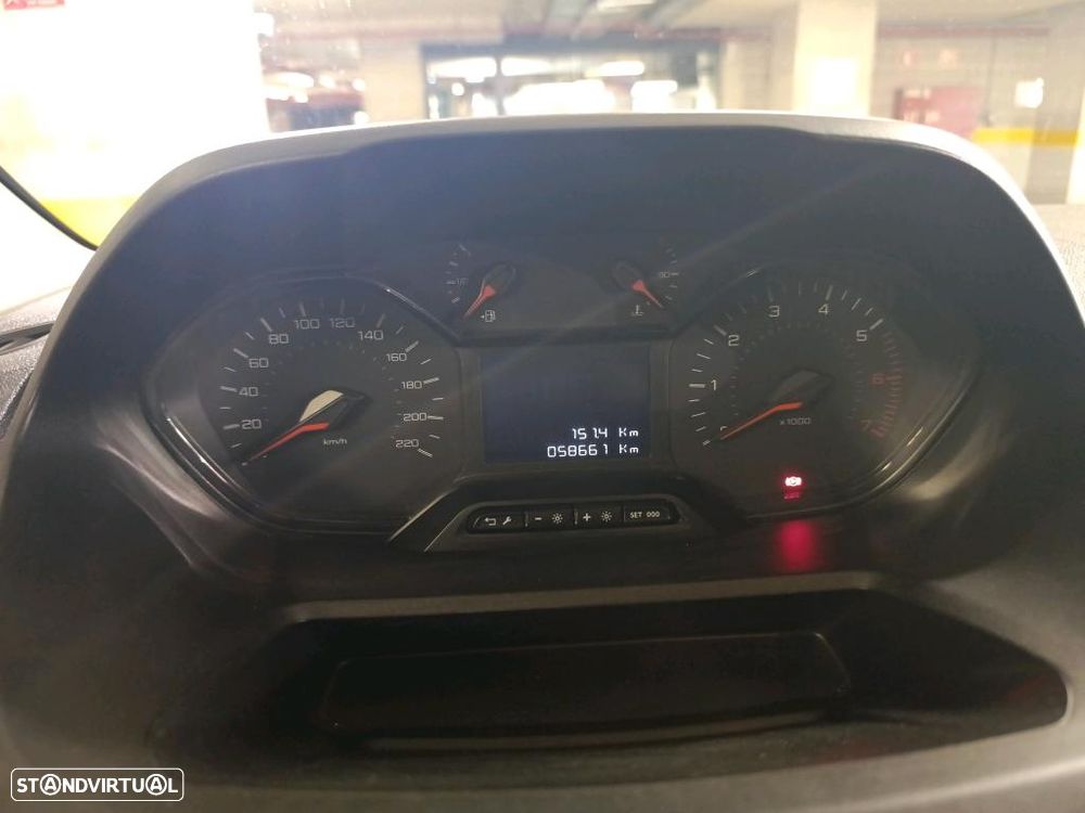 Peugeot PARTNER 1.5 BlueHDi Pro Standard - 5