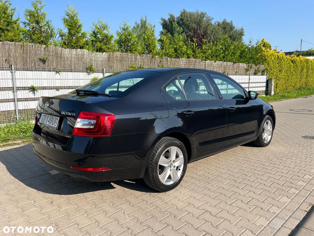 Skoda Octavia 2.0 TDI SCR 4x4 Ambition DSG - 4