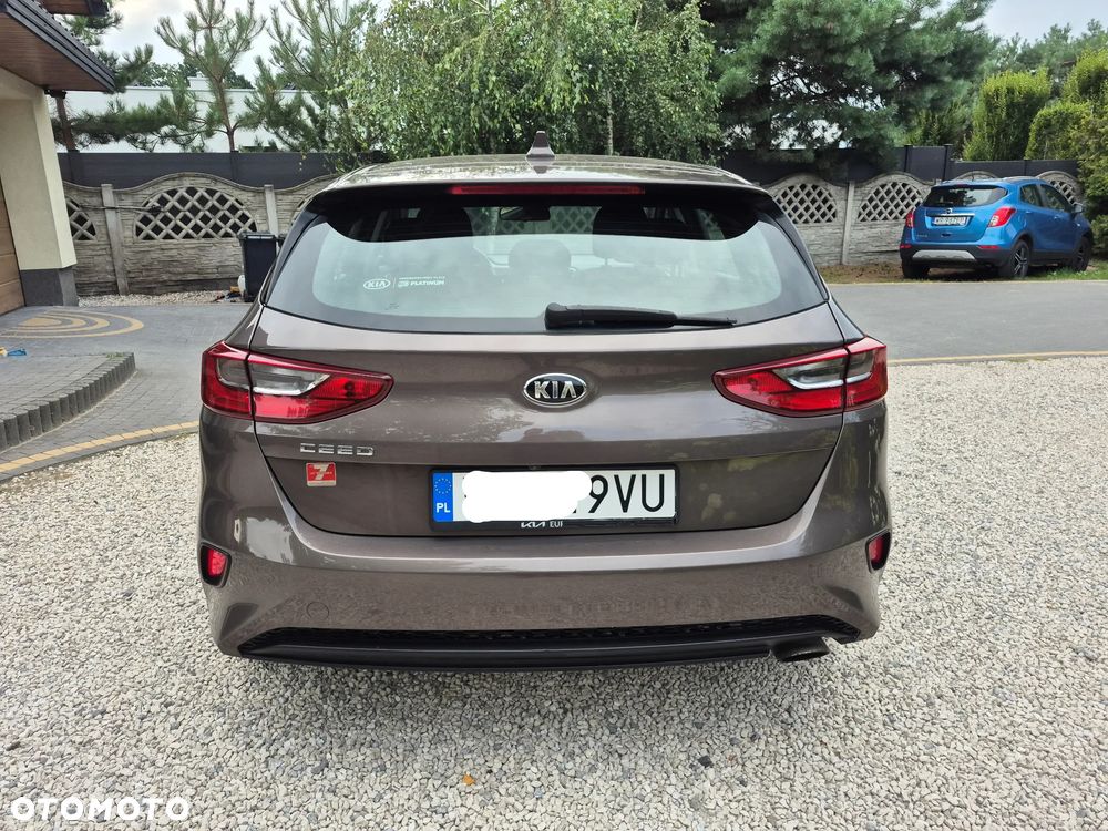 Kia Ceed 1.4 L Business Line - 18