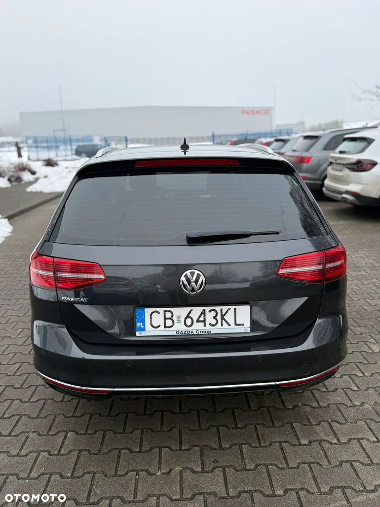 Volkswagen Passat Variant 2.0 TDI SCR DSG Highline - 28