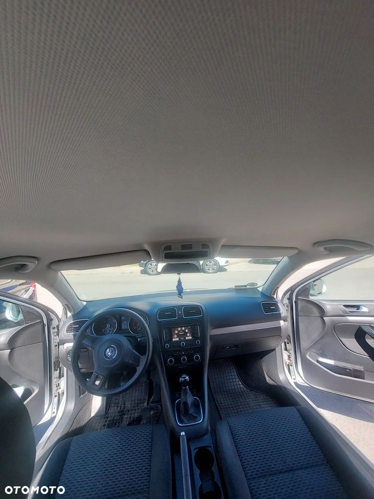 Volkswagen Golf 1.6 TDI DPF BlueMotion Technology Trendline - 8