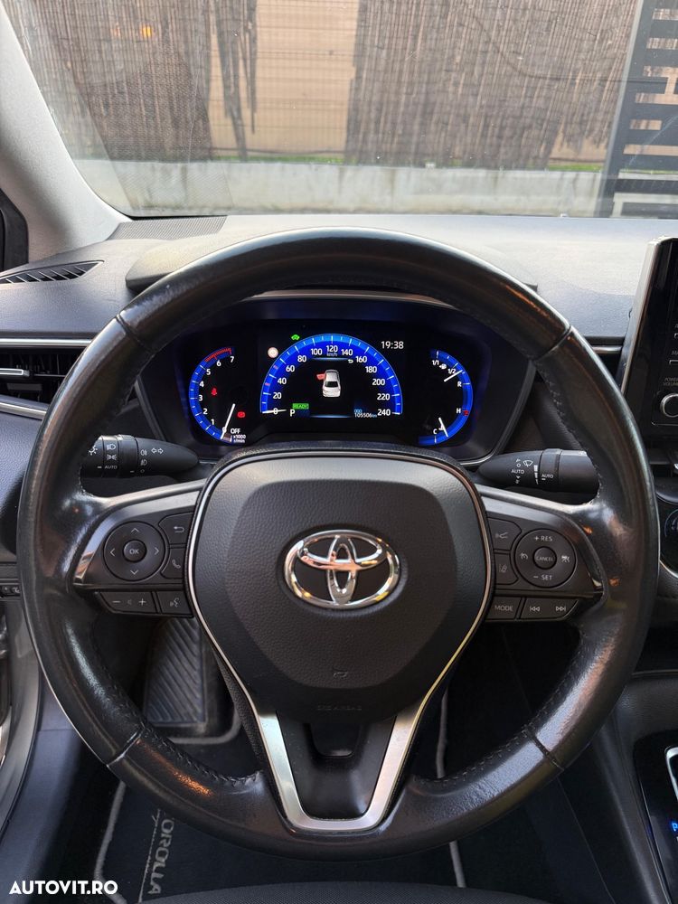 Toyota Corolla 1.8 HSD Dynamic - 8