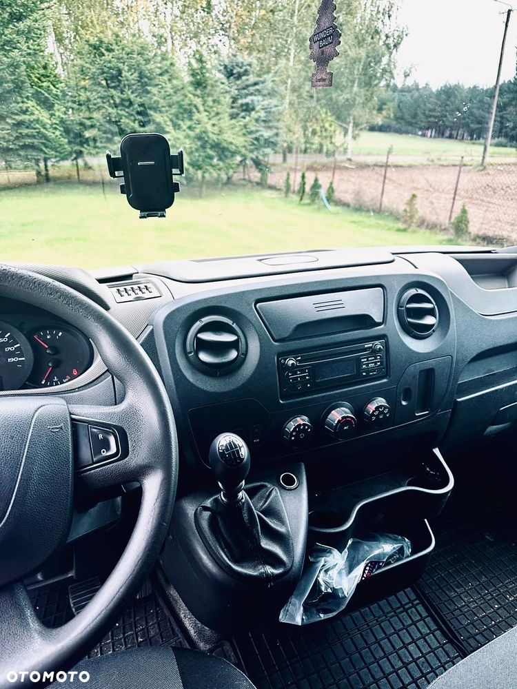 Nissan NV400 - 8