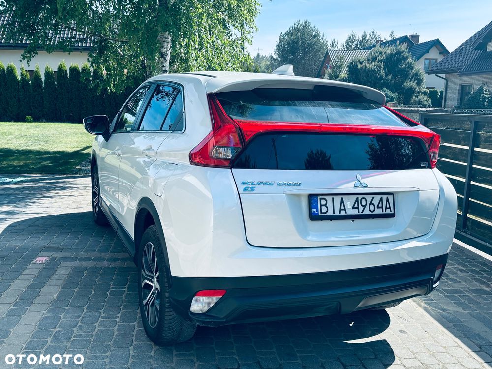 Mitsubishi Eclipse Cross - 16