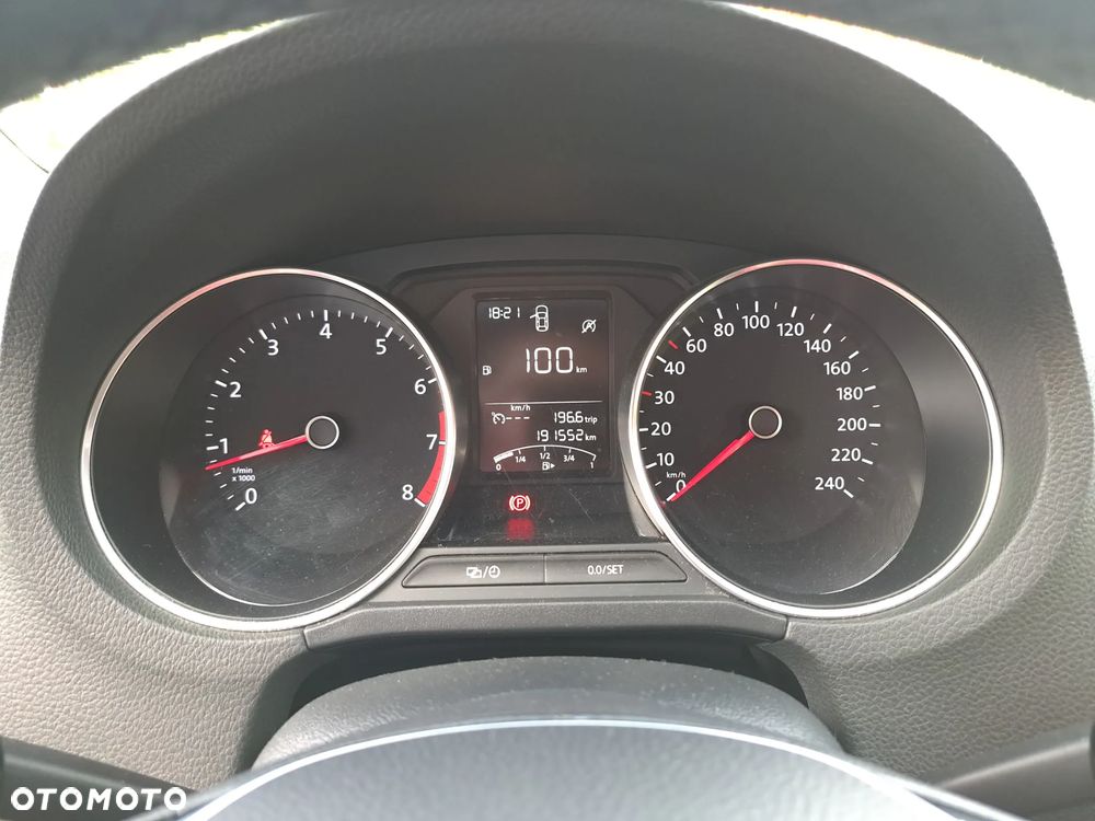 Volkswagen Polo 1.2 TSI Blue Motion Technology Life - 32