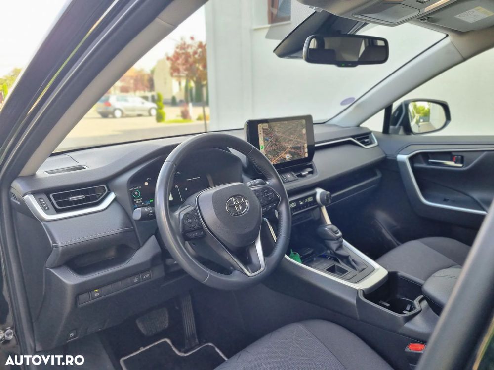 Toyota RAV4 - 10